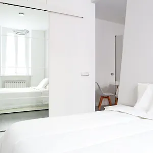 https://city-life-design-apartment-milan-20149.it-lombardy.com